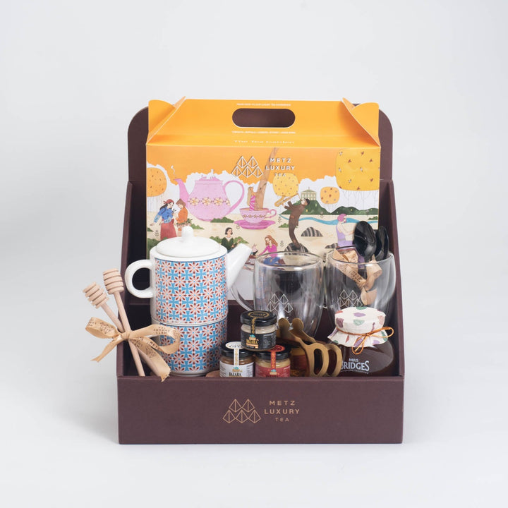 Jane in the Afternoon at The Tea Garden Teapot-in-one Hamper Gift Box Set